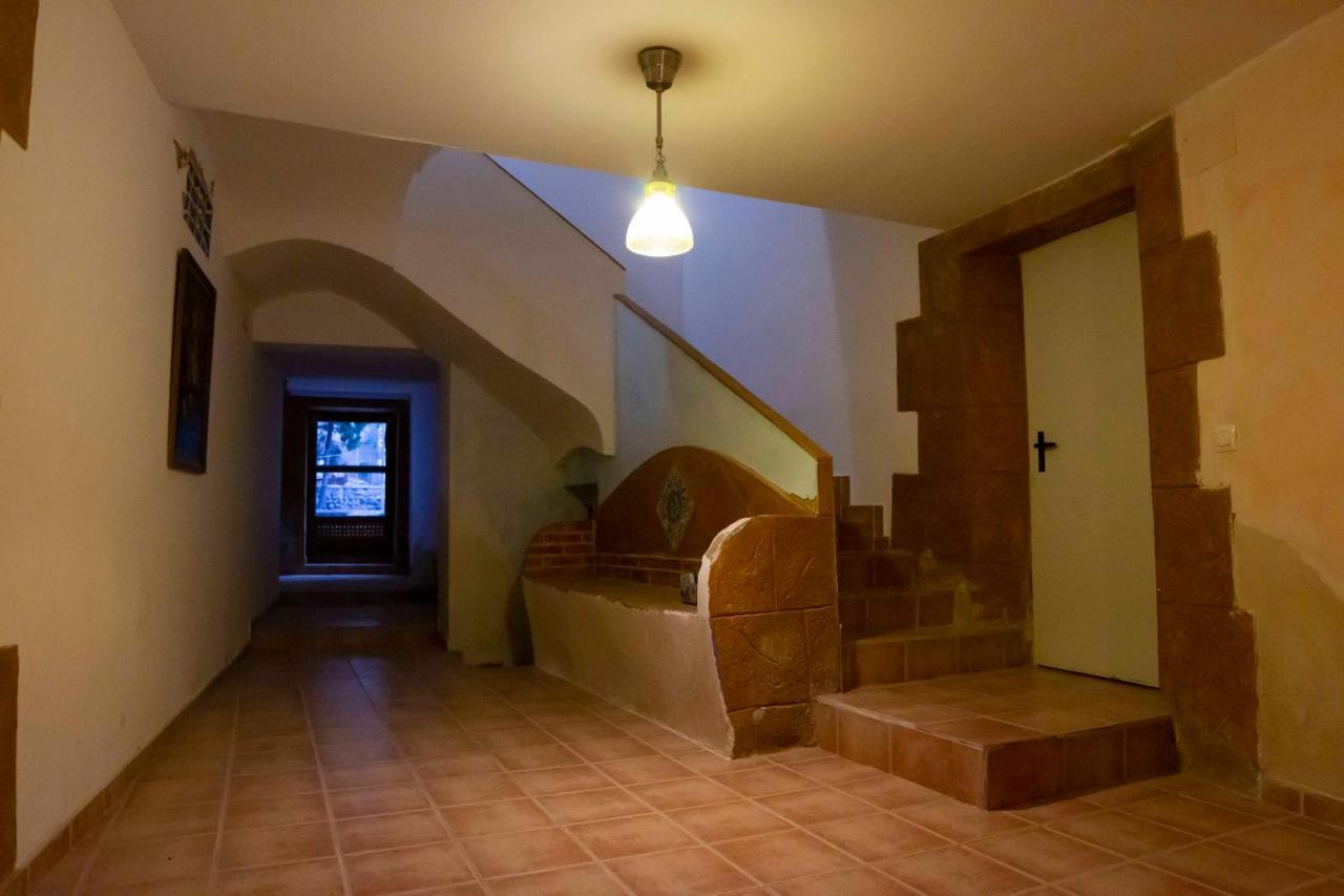 Apartamentos Erlueta Калатаюд Экстерьер фото